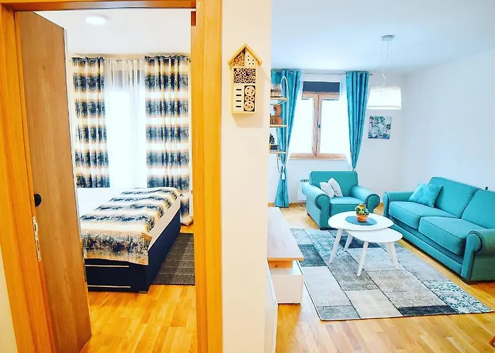 Lucija アパート *