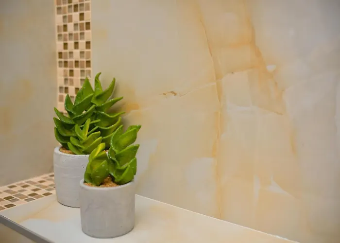 Lucija アパート ズラティボール